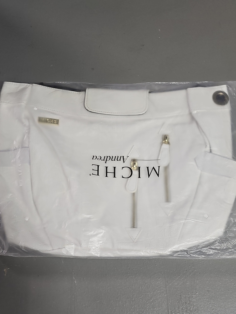 MICHE Bags Miche Anndrea Demi Shell White  with Gold Zippers 2012 - Picture 7 of 12